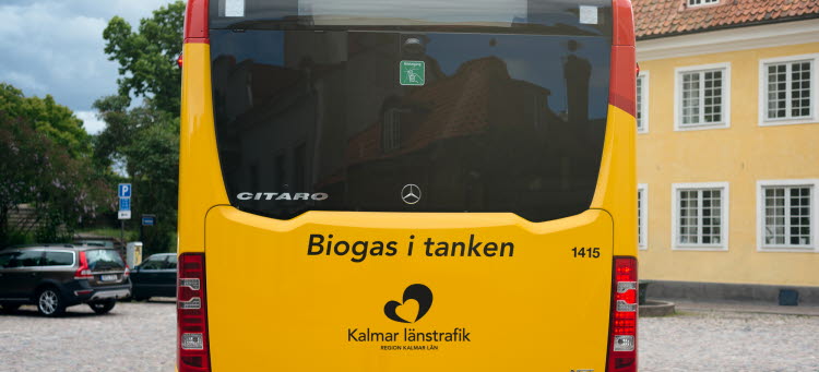 Buss med texten Biogas i tanken