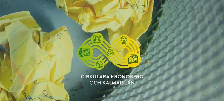 Hopknycklade papper i en papperskorg.